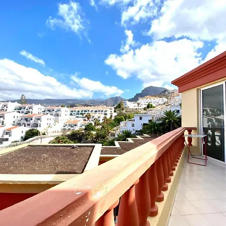 With Ocean Views And Huge Pool In San Eugenio Alto *